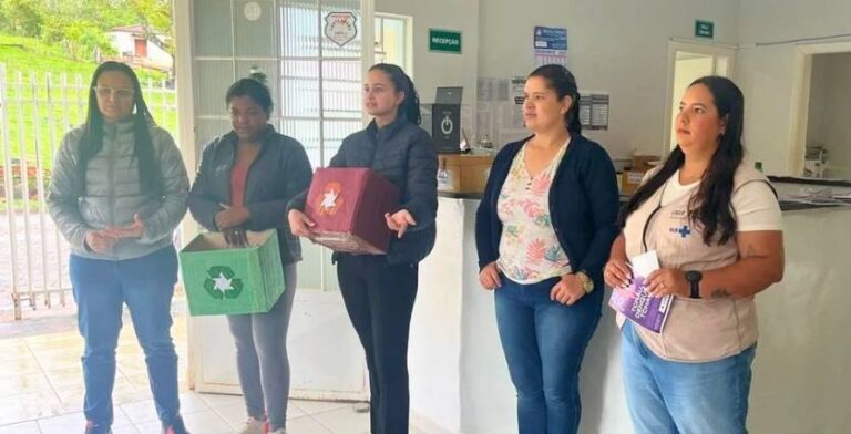 PSF Brejinho orienta sobre limpeza e Dengue