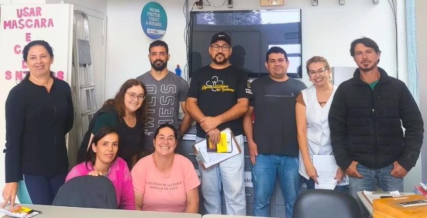 Saúde orienta moradores sobre Dengue