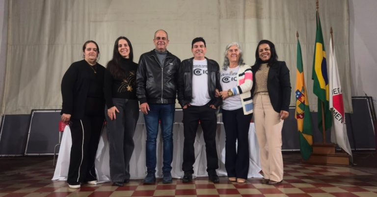 CIC forma alunos de informática